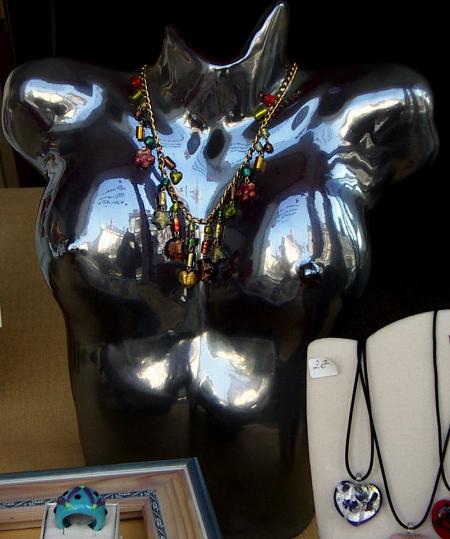 Femme en vitrine...